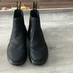 Doc Martens Chelsea boots